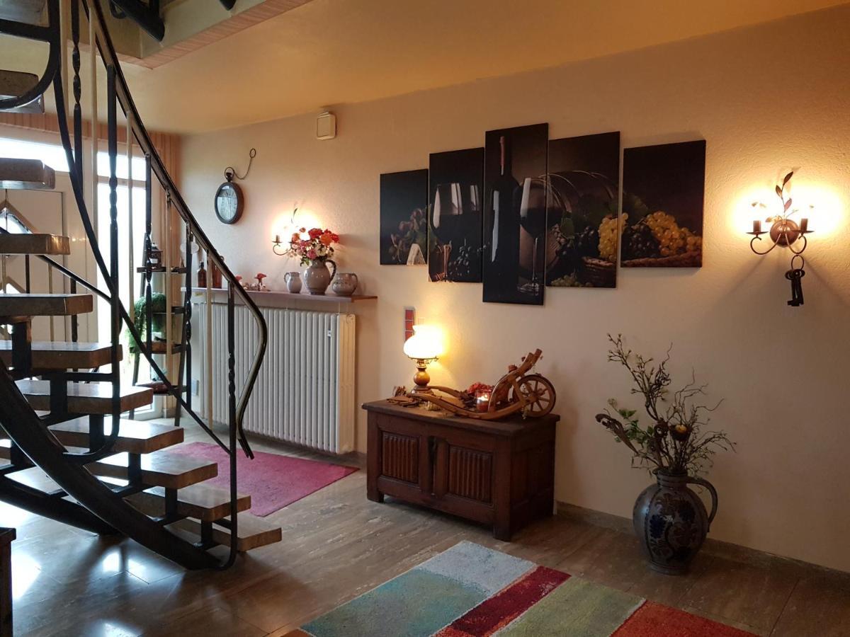 Ferienweinhaus Roemer-Knodt เคิร์ฟ ภายนอก รูปภาพ