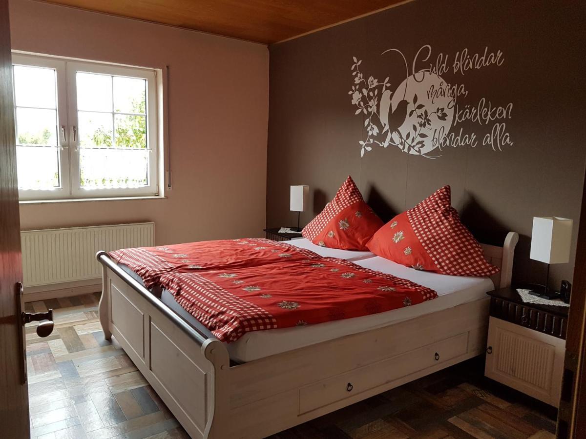 Ferienweinhaus Roemer-Knodt เคิร์ฟ ภายนอก รูปภาพ