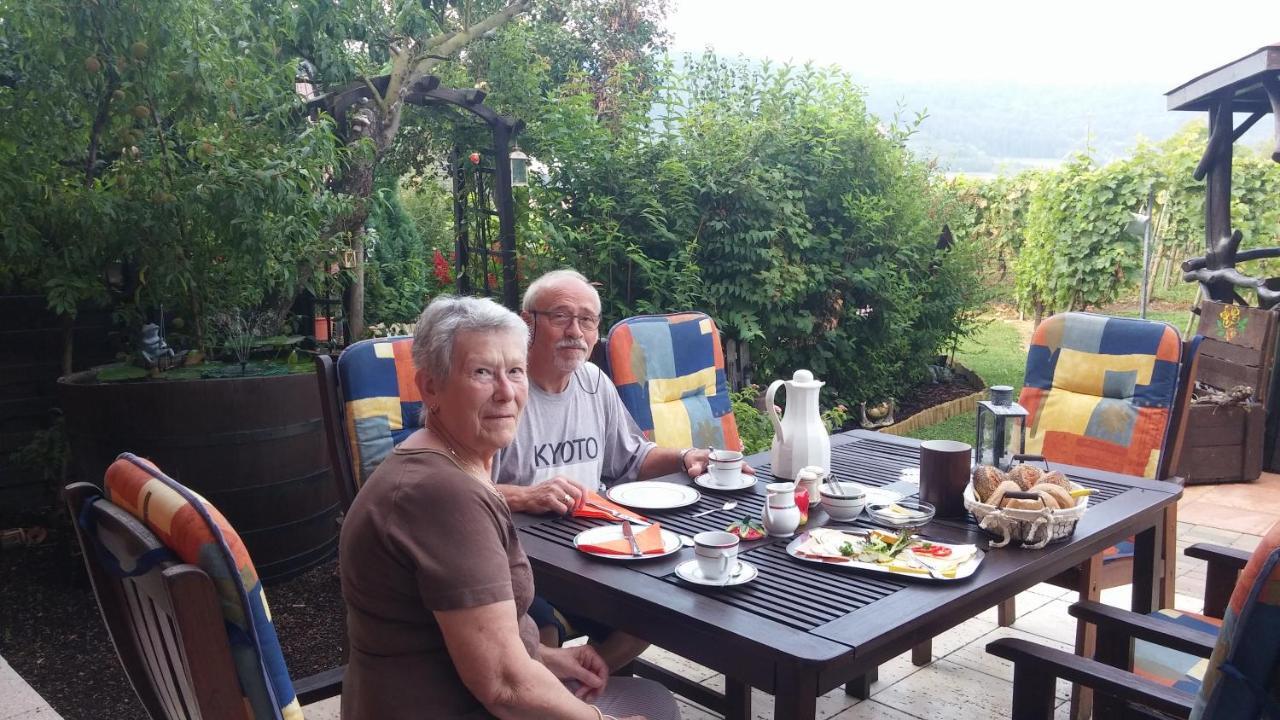 Ferienweinhaus Roemer-Knodt เคิร์ฟ ภายนอก รูปภาพ