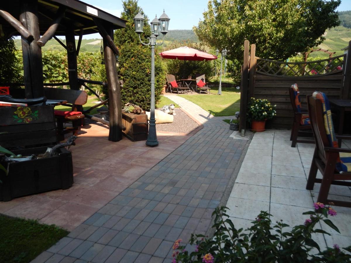 Ferienweinhaus Roemer-Knodt เคิร์ฟ ภายนอก รูปภาพ