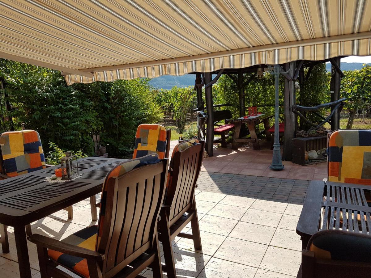 Ferienweinhaus Roemer-Knodt เคิร์ฟ ภายนอก รูปภาพ