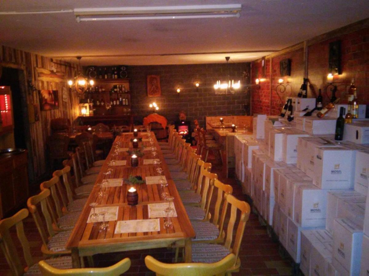 Ferienweinhaus Roemer-Knodt เคิร์ฟ ภายนอก รูปภาพ